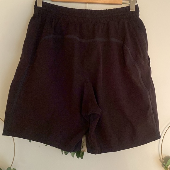 Lululemon Pace Breaker Short 8.5" Swim
Black size M shorts summer athletic - Picture 9 of 13